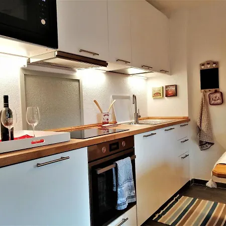 House L'amour Dans Les Montagnes By Holiday World דירה *