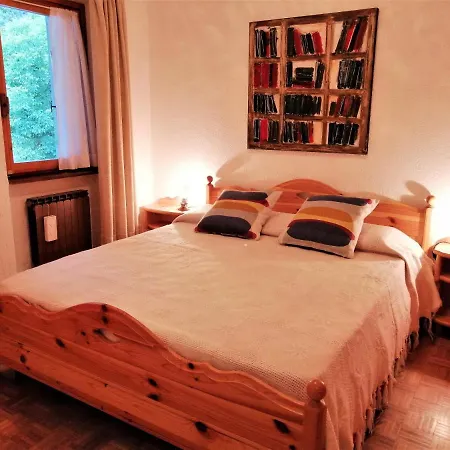 House L'amour Dans Les Montagnes By Holiday World דירה *